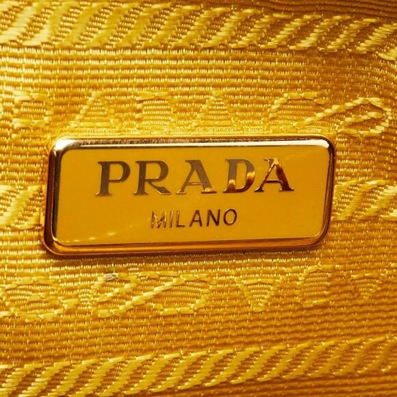 Prada Sole Yellow Saffiano Leather 2005 Re-Edition Shoulder Bag 1BH204 - Picture 6 of 12